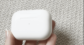 Video of Used Apple AirPods Pro 1st Gen