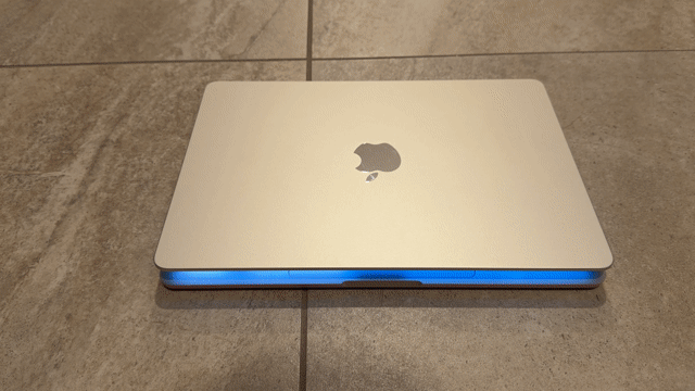 Video of Mint MacBook Air 2022 (M2) - 13"