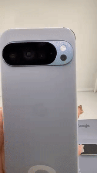 Video of Mint Google Pixel 10 Pro XL