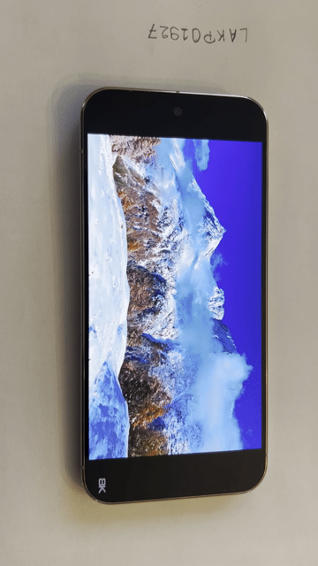 Video of Mint Google Pixel 10 Pro XL