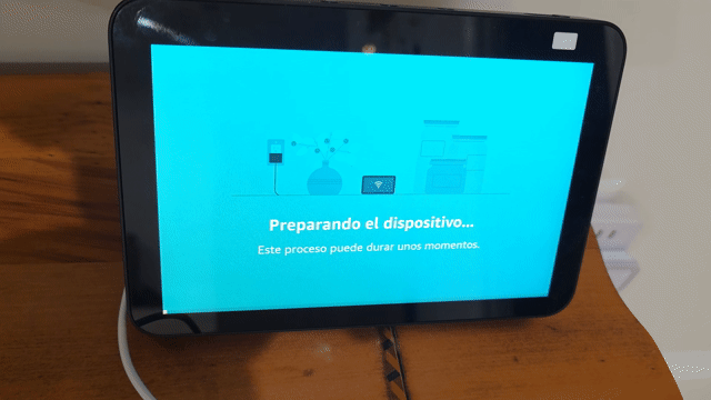 Video of Mint Amazon Echo Show 8 2nd Gen