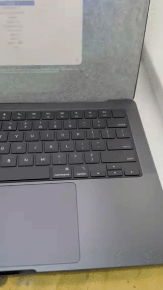 Video of Mint MacBook Pro 2025 - 14"