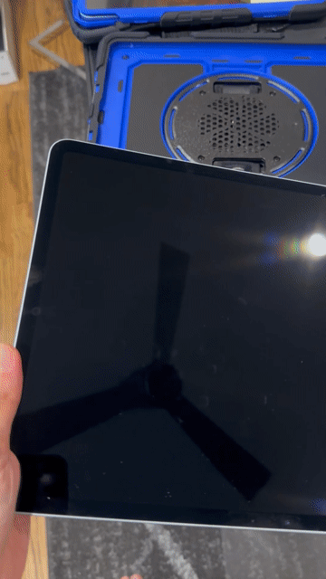 Video of Mint Apple iPad Air 13" (M2) 2024