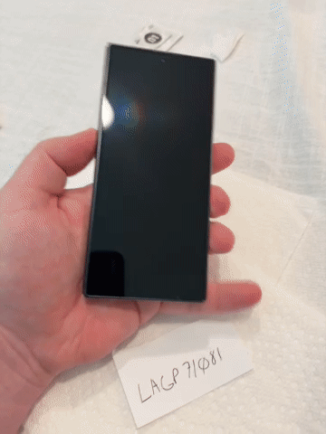 Video of Mint Samsung Galaxy Z Fold7