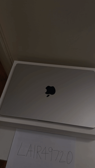 Video of Mint MacBook Pro 2026 - 14" (M5)