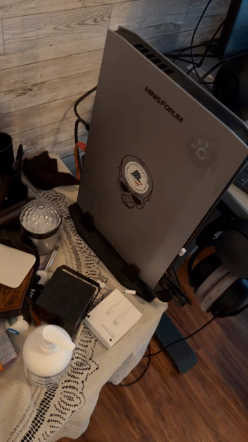 Video of Mint Minisforum Mini PC