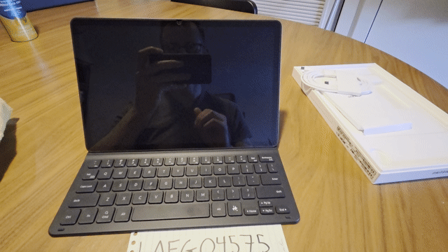 Video of Mint Samsung Galaxy Tab S9
